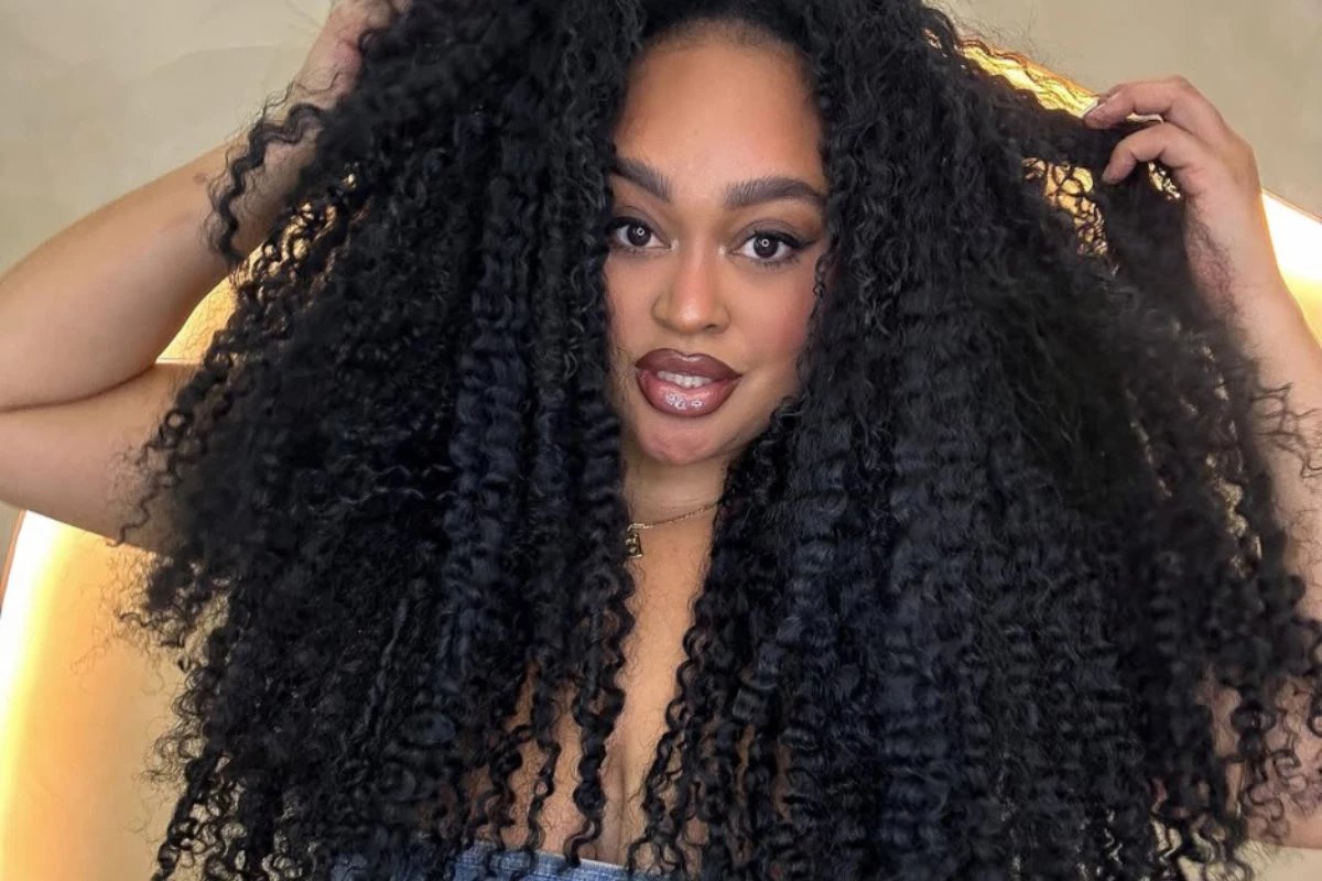 Video – ex BBB Rizia Cerqueira sofre acidente grave de moto