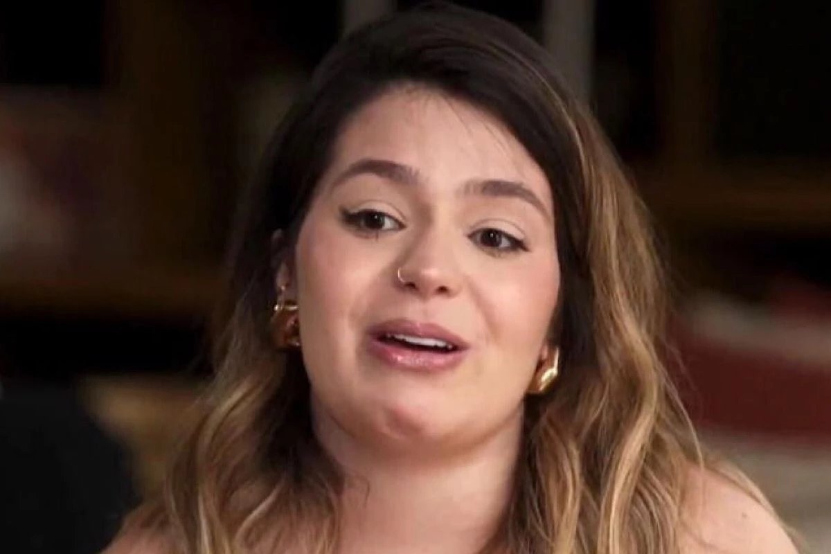 Viih Tube se desespera ao flagrar baba colocando fronha no