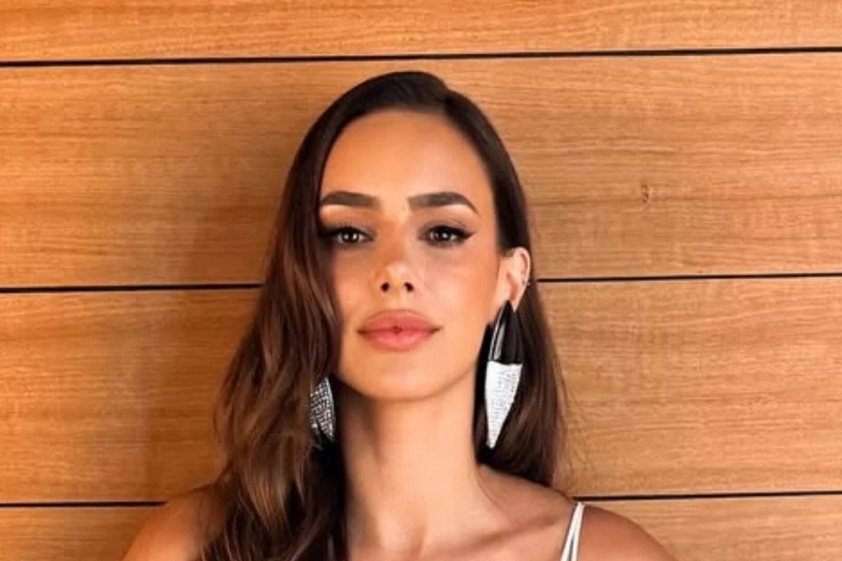 Bruna Biancardi adota estetica pop e surge de cabelo longo