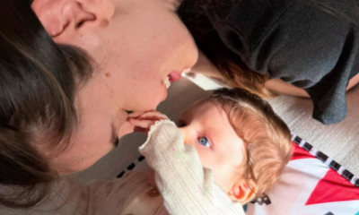 Camila Queiroz encanta ao publicar novos registros da filha Clara