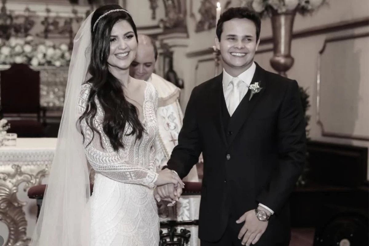 Cantor sertanejo anuncia fim de casamento apos 14 anos de