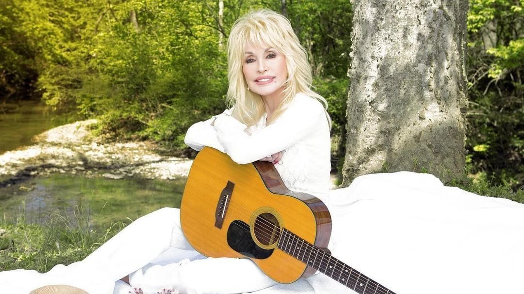 Dolly Parton cancela residencia em Las Vegas por motivos.webp