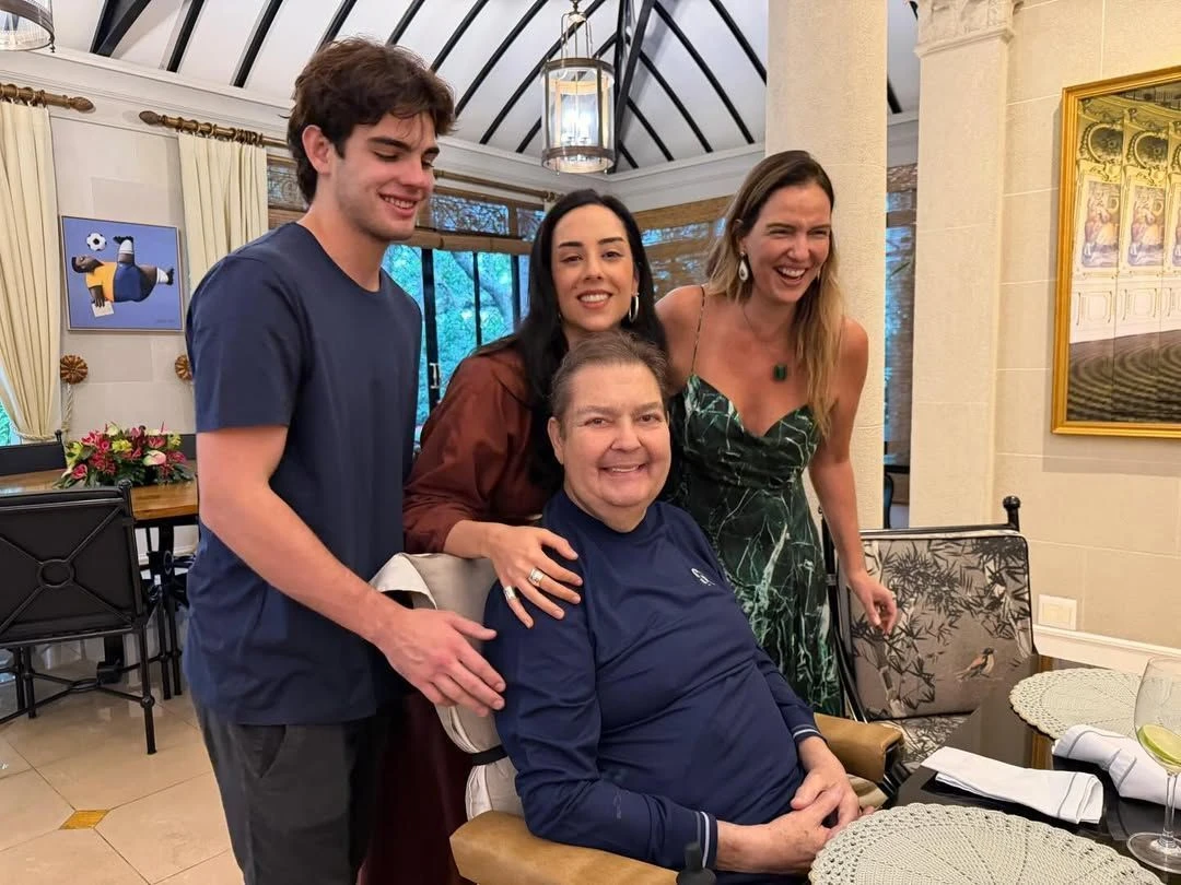 Faustao celebra 76 anos ao lado da familia e.webp
