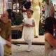 Filha de Neymar e Biancardi rouba a cena ao entrar