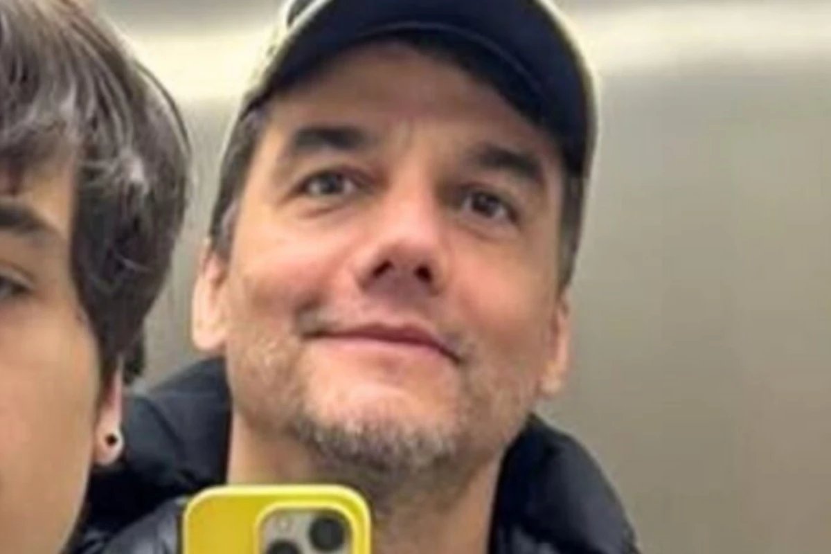 Foto inedita revela semelhanca entre filho de Wagner Moura e