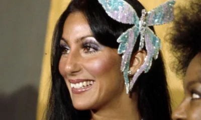 Icone da cultura pop Cher completa 80 anos relembre.webp