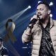 Luto na musica cantor Adriano e encontrado sem vida dentro