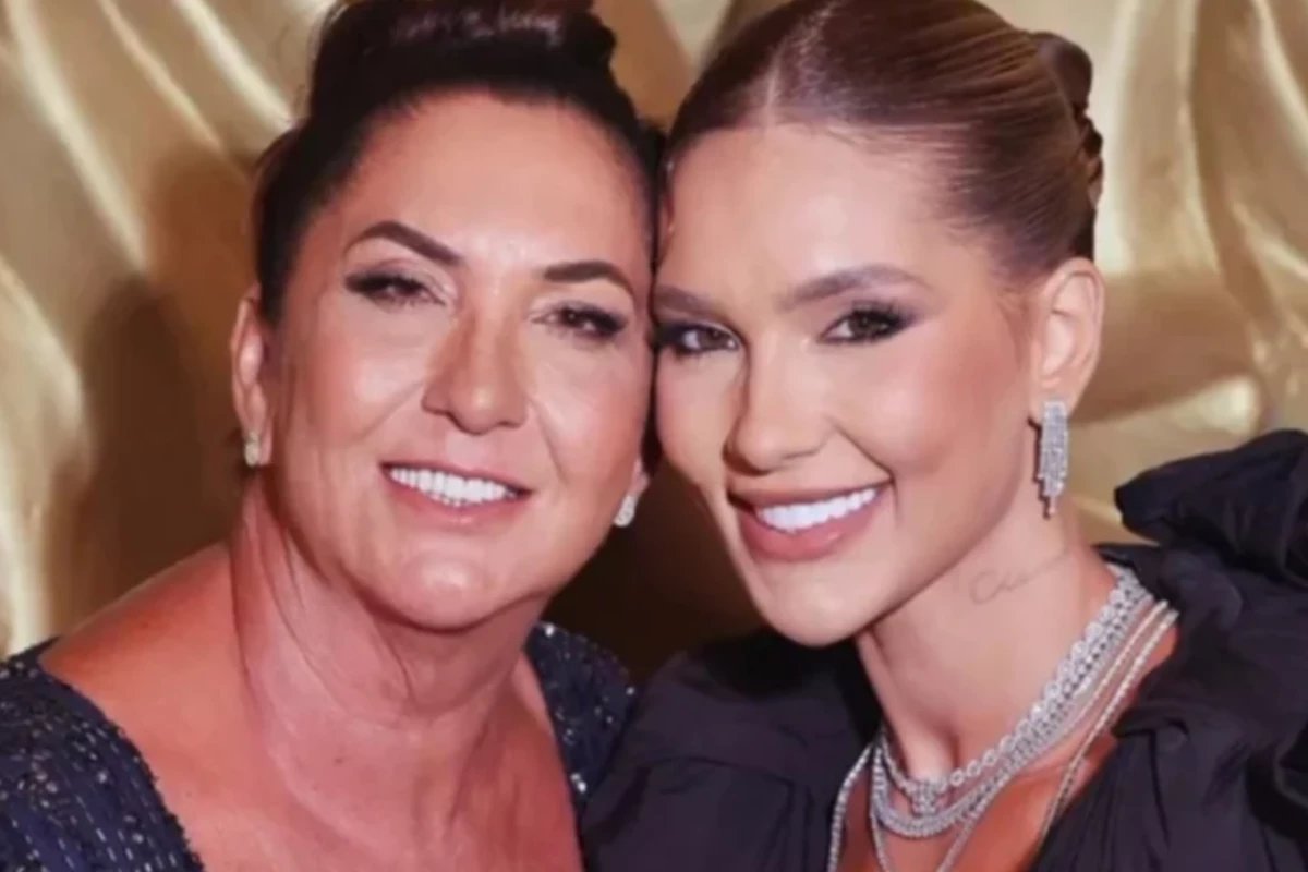 Margareth Serrao entra no quarto e se depara com presente