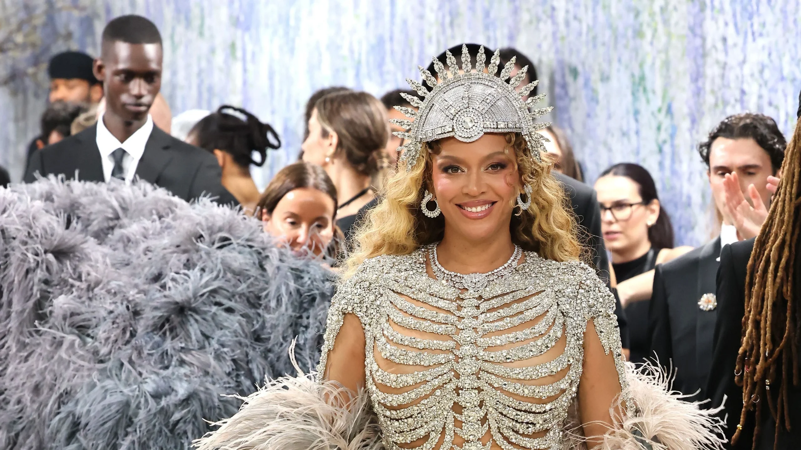 Parece surreal diz Beyonce sobre retorno ao Met Gala.webp