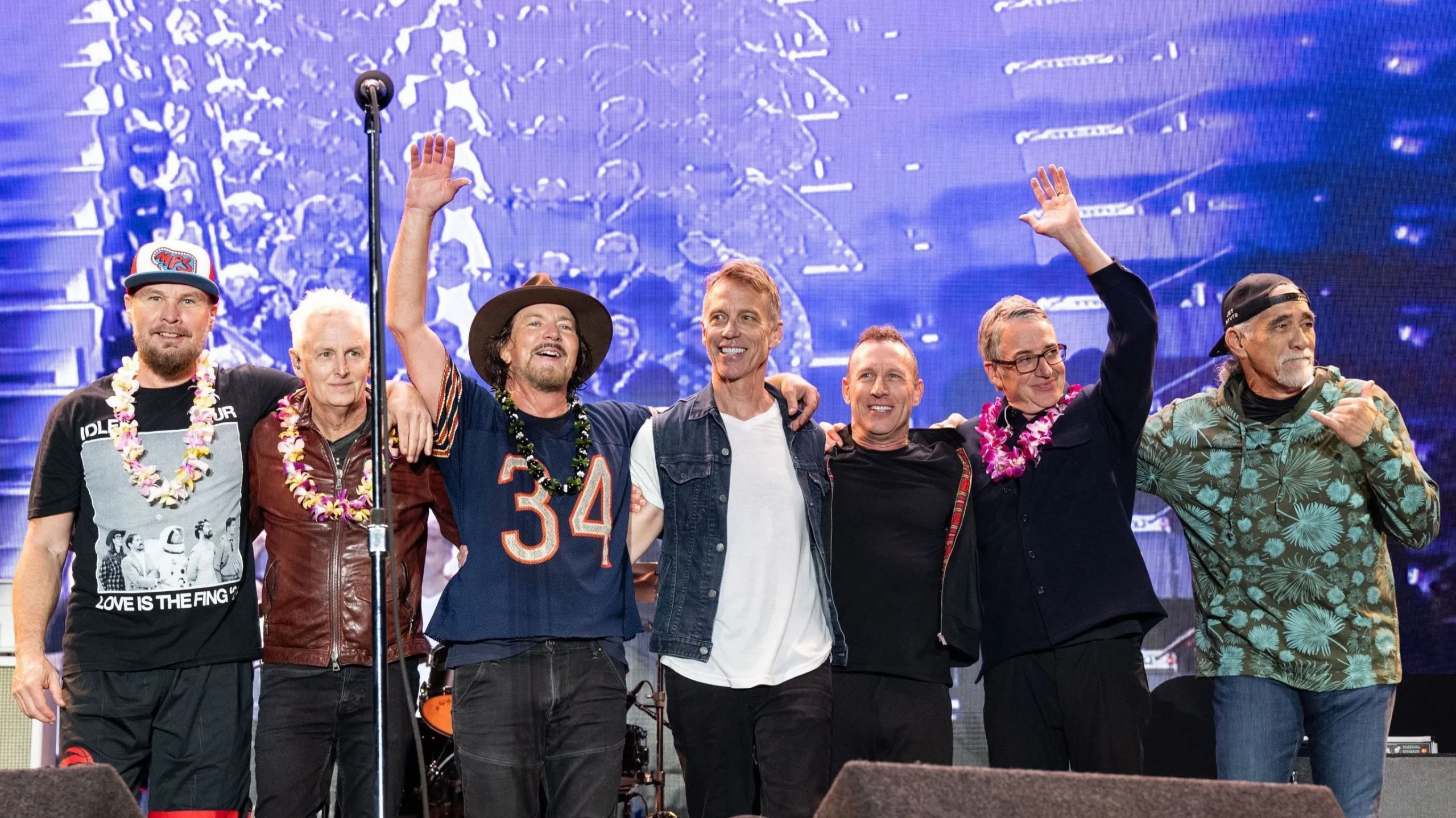 Pearl Jam anuncia primeiro show apos saida do baterista.webp