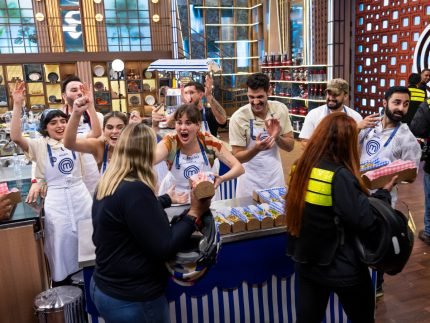1782242170 MasterChef Brasil testa equipes em prova com cachorro quente artesanal para