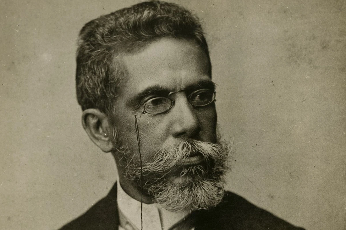 4 livros de Machado de Assis.webp
