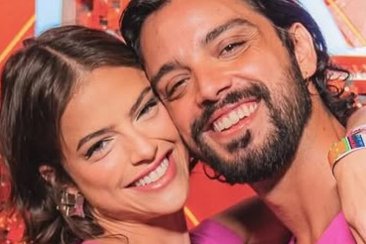 Apos 5 anos morando juntos Rodrigo Simas e Agatha Moreira