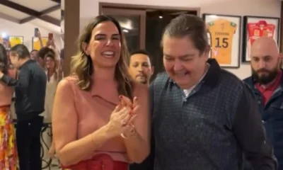 Apos internacao Faustao faz rara aparicao no aniversario da.webp