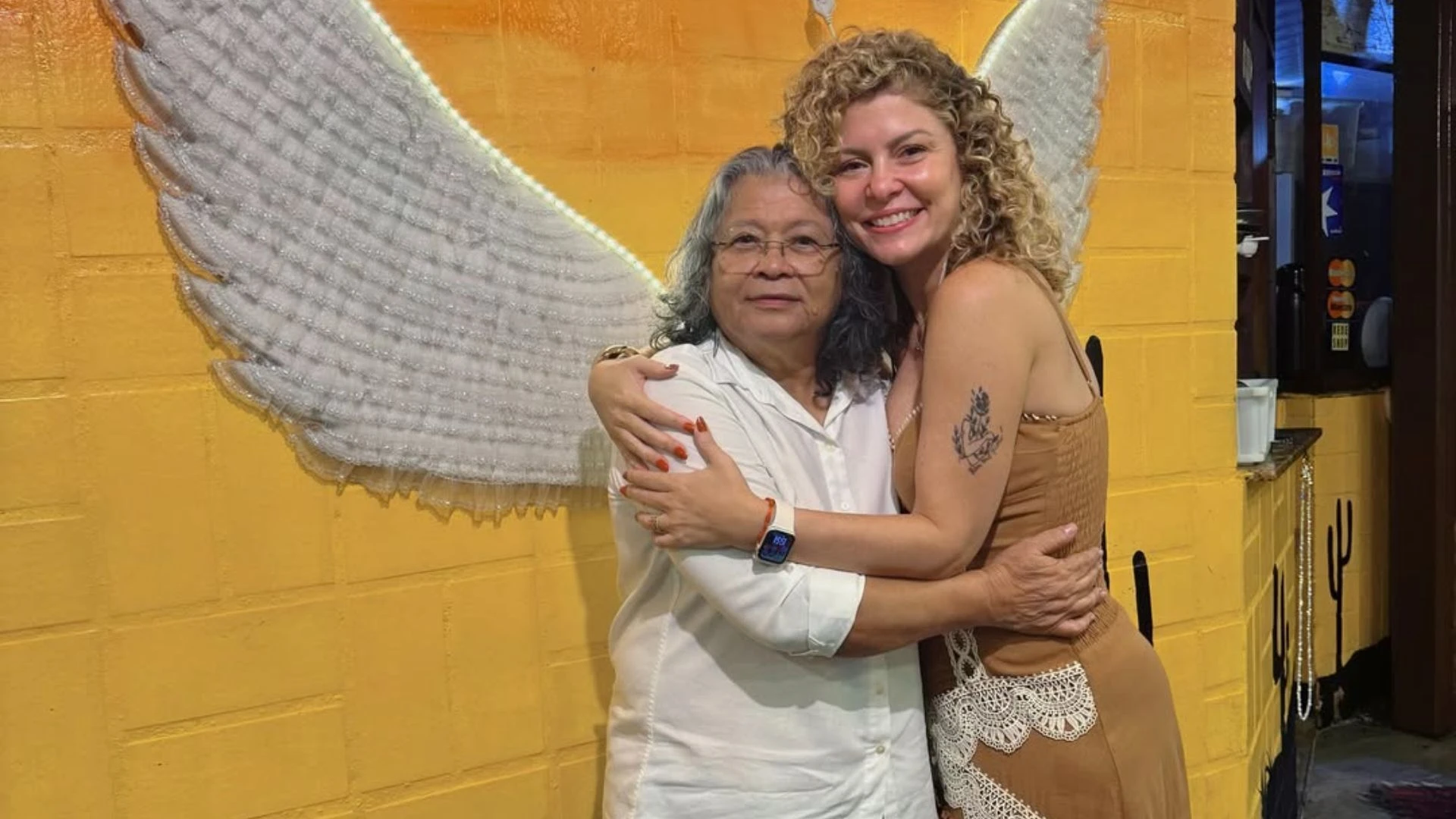 Barbara Borges reencontra Marlene Mattos apos critica a