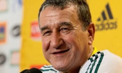 Boletim medico aponta melhora de Parreira e retirada de aparelhos