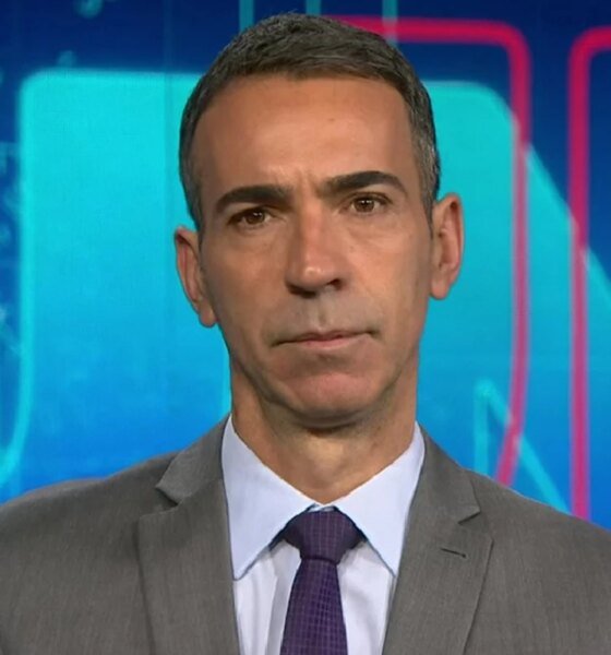 Cesar Tralli sofre com pane no Jornal Nacional e momento