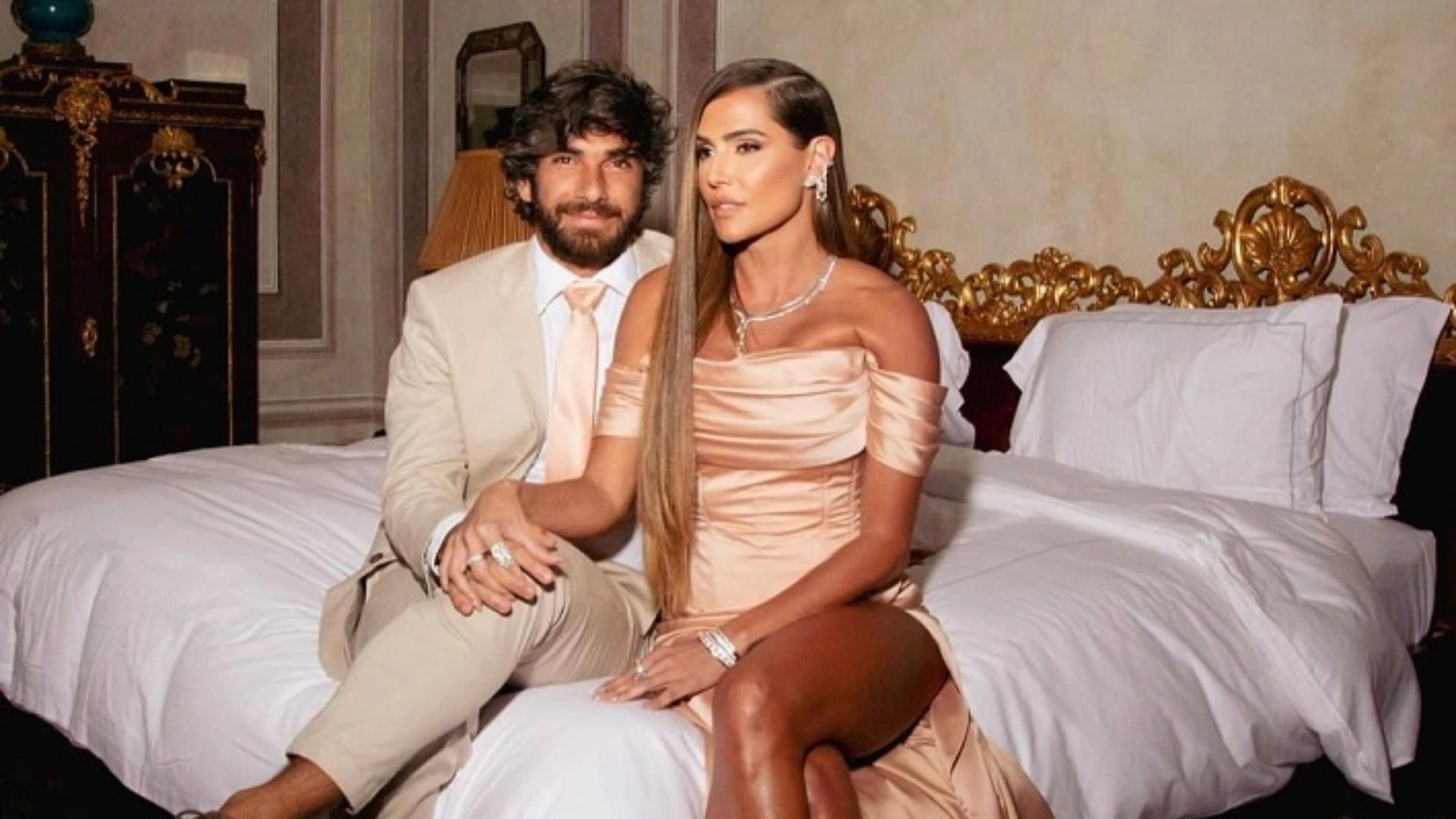 Deborah Secco esclarece se foi traida pelo ex marido.webp