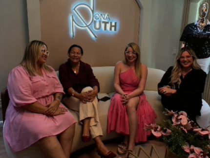Dona Ruth encontra sosias de Marilia Mendonca Nao tenho nada