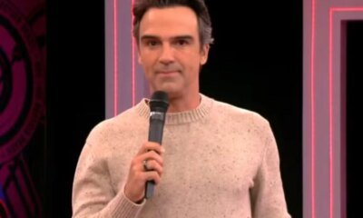 Ex BBB famosa vai a joalheria sem pretensao e decide oficializar