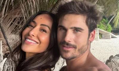 Gravida Sabrina Sato exibe barriga e se declara para.webp