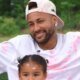 Neymar e Bruna Biancardi celebram nova gestacao e atleta projeta