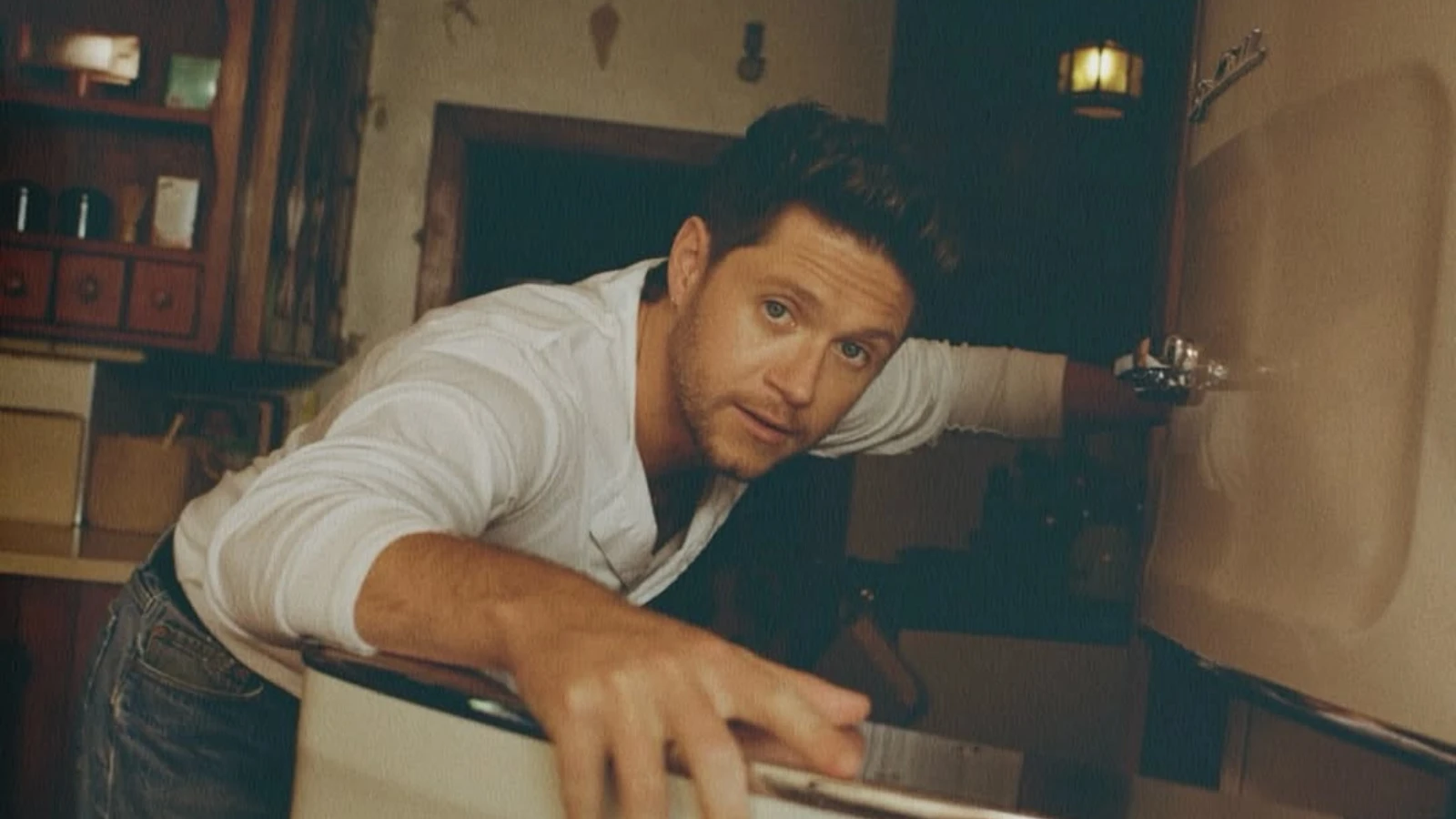Niall Horan revela quais cantoras gostaria de convidar para.webp