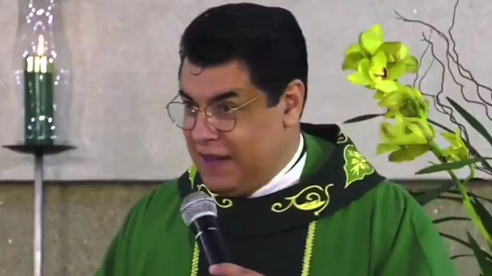 Padre aconselha e noiva cancela casamento apos noivo impor.webp