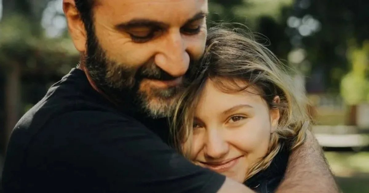 Pai mostra conversa com Isabel Veloso apos viuvo anunciar novo
