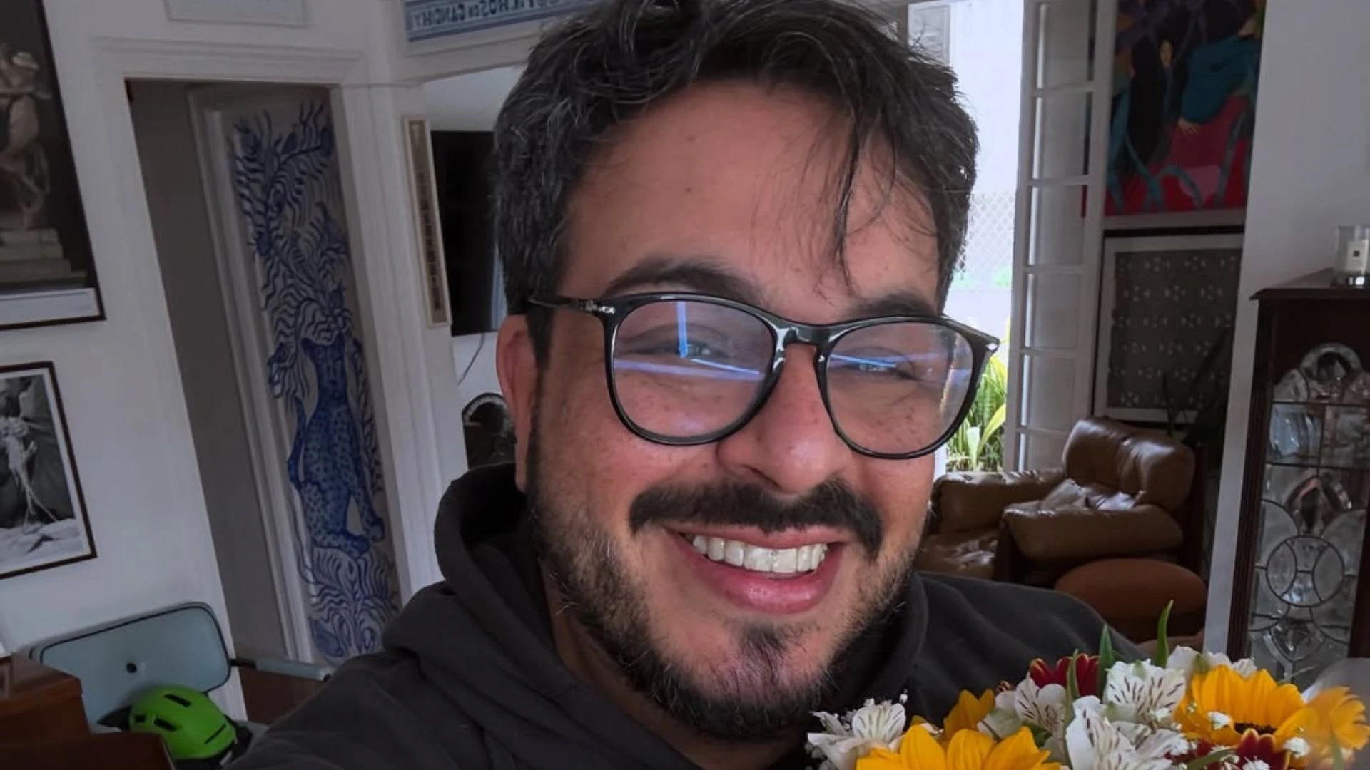Querem um pedaco de voce.webp
