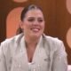 Tati Machado faz discurso emocionante no ‘Saia Justa ao falar