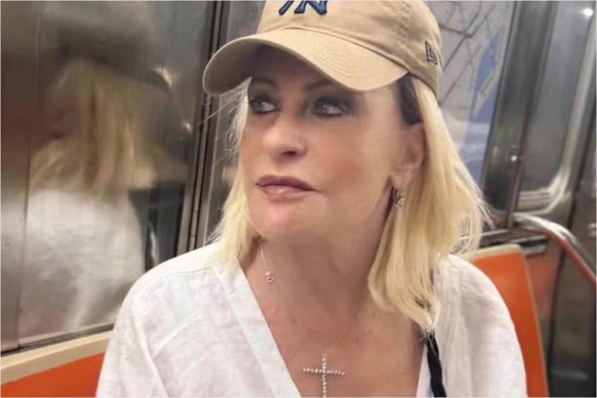 Video Ana Maria Braga enfrenta perrengue chique no metro de