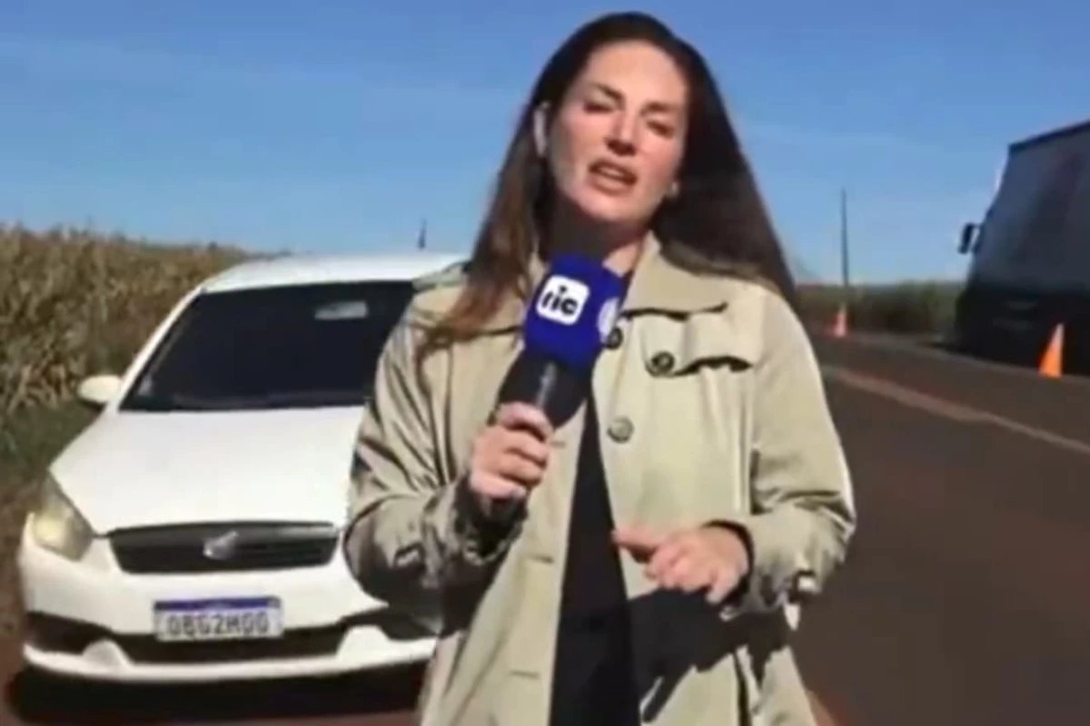 Video – carro quase passa por cima de reporter da
