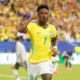 Vini Jr volta a celebrar atuacao pela Selecao ao som
