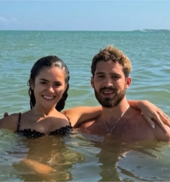 ‘E essa… Joao Guilherme aparece sem roupa e Maisa expoe