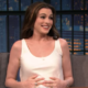 Aos 43 anos Anne Hathaway revela se gravidez do 3o