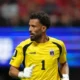 Apos brilhar na Copa aos 40 anos Vozinha acerta com.webp