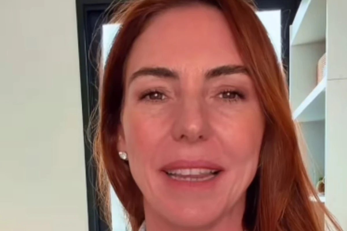 Apresentadora Glenda Kozlowski sofre forte queda em casa e revela
