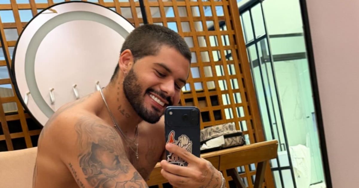 Cantor Ze Felipe ex de Virginia foi flagrado aos beijos