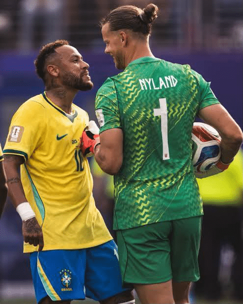 Clima esquentou em campo mas terminou em respeito goleiro da