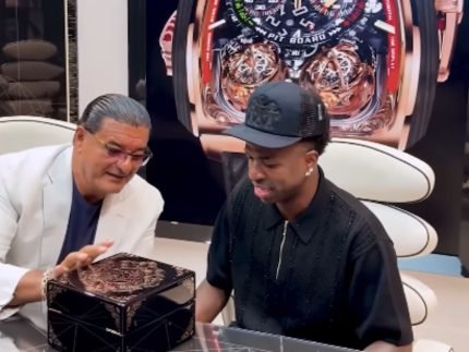 Coincidencia Vini Jr ganha presente de R 1 milhao da