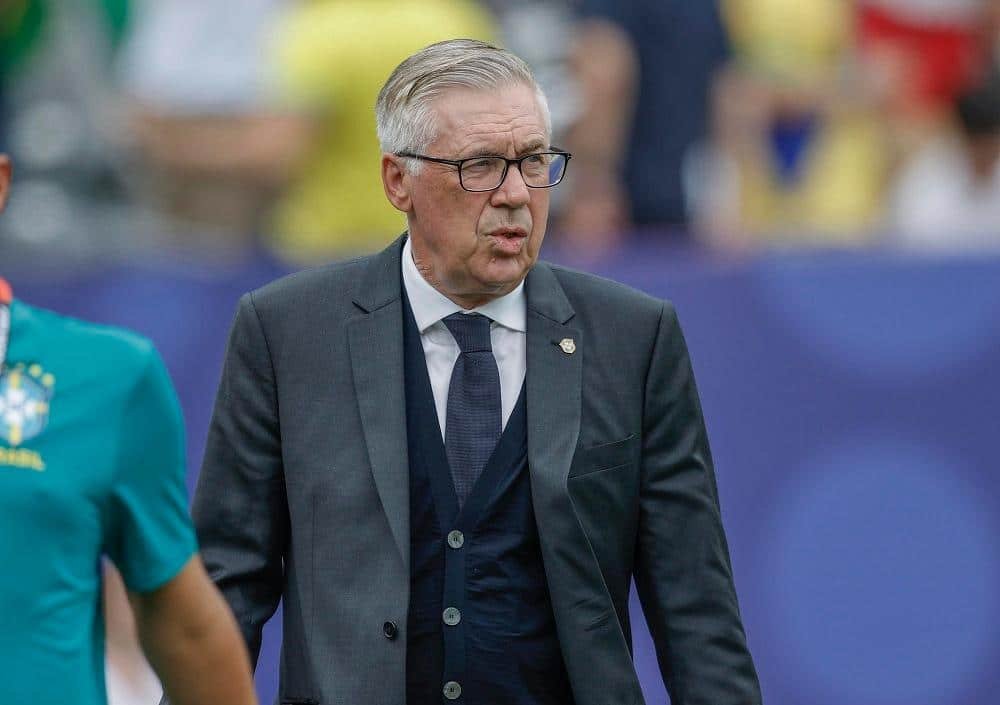 Eliminado nas oitavas Ancelotti ganha aumento e segue no comando