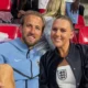 Esposa de Harry Kane assiste semifinal da Copa com.webp