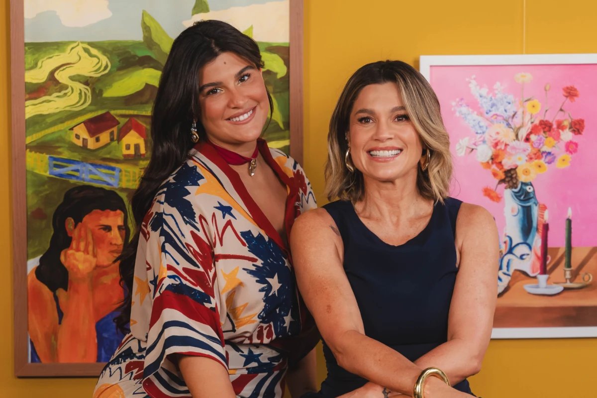 Filha de Flavia Alessandra surge de biquini em video e