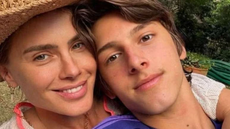 Filho de Carolina Dieckmmann choca com revelacao sobre a mae.webp