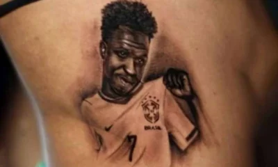 Influenciadora diz que se arrependeu de tatuagem em homenagem.webp