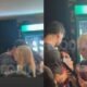 Julio Cocielo e flagrado em clima de romance com a