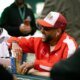 Neymar manda a real apos criticas por jogar poquer e