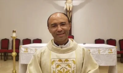 Padre de Brasilia que foi excomungado ignora decisao do.webp