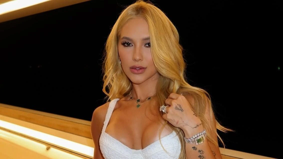 Virginia ganha declaracao de Vini Jr em fotos e.webp